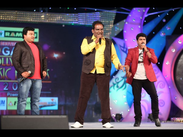 కామెడీ షో..