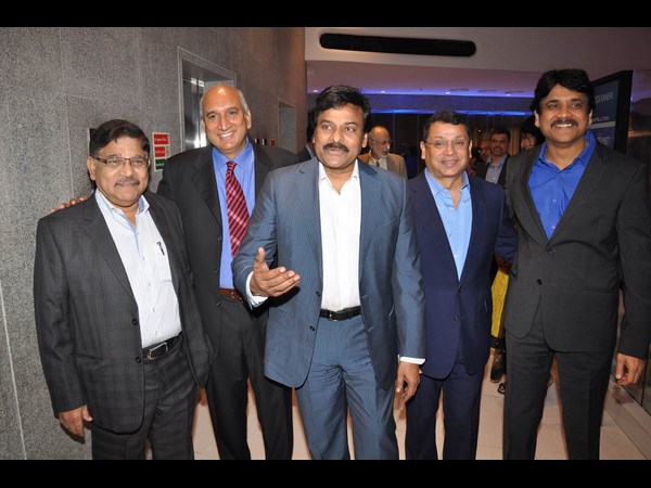 ముఖ్యులందరూ