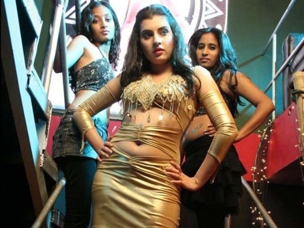 Archana to sizzle in Balayya’s ‘Lion’ Archana to sizzle in Balayya’s ‘Lion’