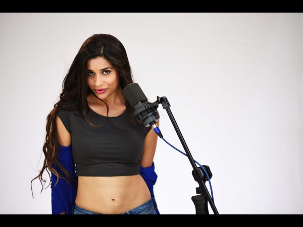 తెర వెనక