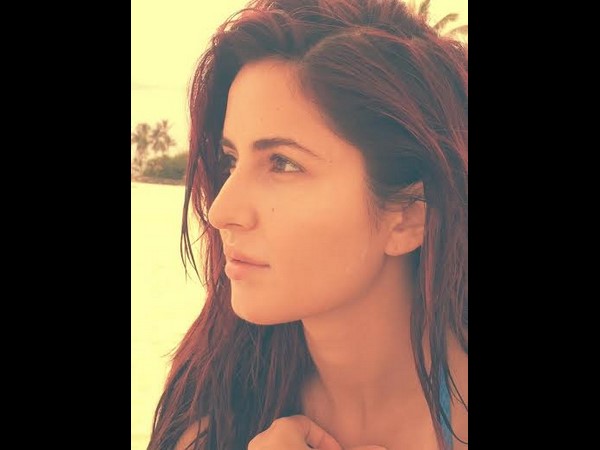 Here is sexy diva Katrina 's first exclusive selfie! Here is sexy diva Katrina 's first exclusive selfie!