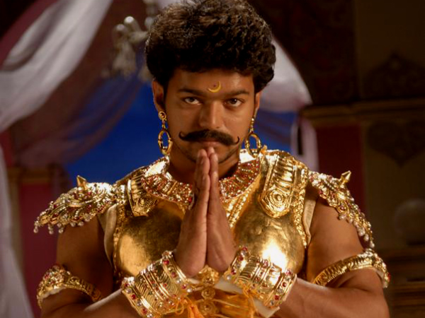 Vijay fans collected money from Public to take pics with Vijay!! Vijay fans collected money from Public to take pics with Vijay!!