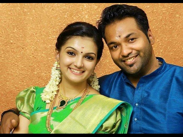 పెద్దలు కుదర్చిందే