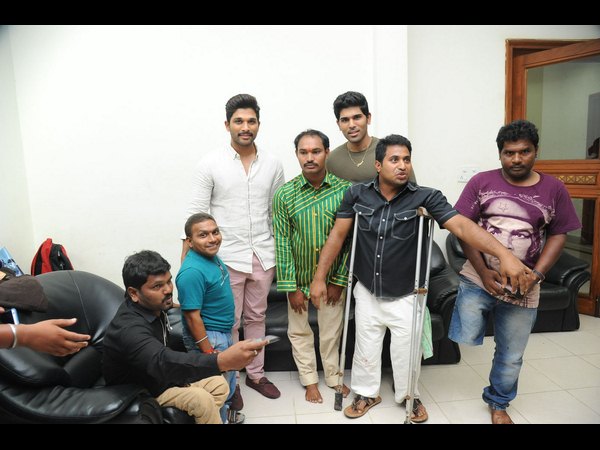 అభిమానులతో..