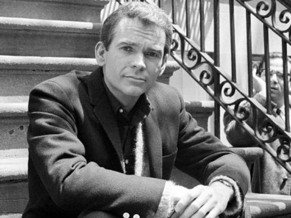 Dean Jones, boyish Disney star, dies at 84 Dean Jones, boyish Disney star, dies at 84