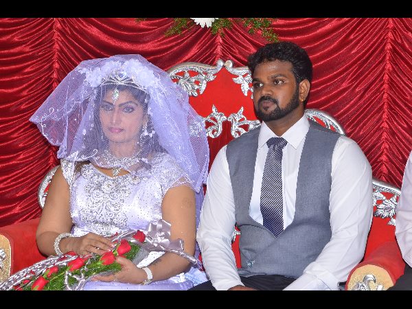 తెలుగు అమ్మాయే...