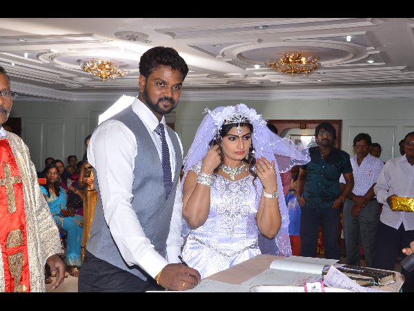 ఐటం సాంగ్ అని
