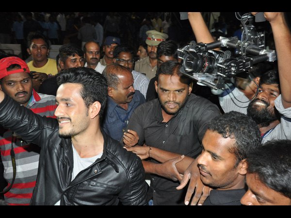 తెర ముందు