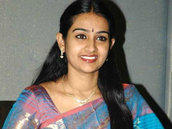 Tollywood Heroine Laya met with an accident Tollywood Heroine Laya met with an accident
