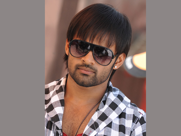 అంతా వెనక్కి వెళ్లిపోయారు
