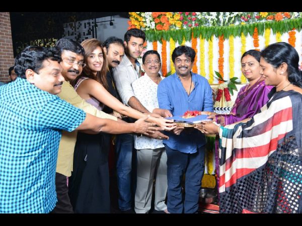 అమ్మ మీదే ట్రైలర్ కట్ చేసారు