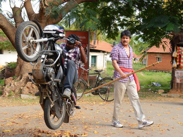 తెరవెనుక