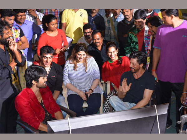 Shahrukh khan visits Brucelee-The Fighter sets Shahrukh khan visits Brucelee-The Fighter sets