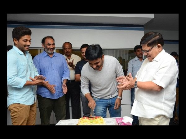 కేక్ కటింగ్
