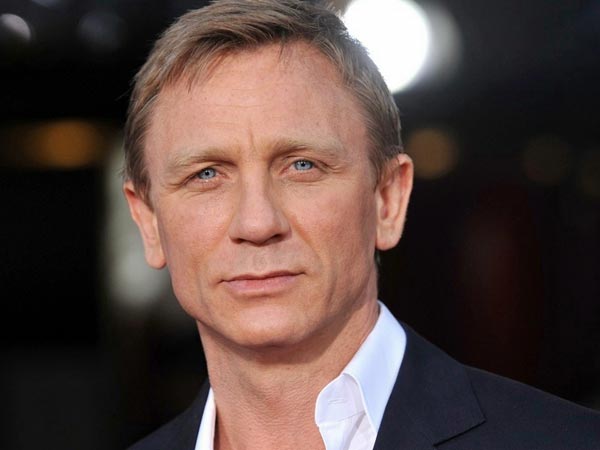I'd rather 'slash my wrists' than play James Bond again: Daniel Craig I'd rather 'slash my wrists' than play James Bond again: Daniel Craig