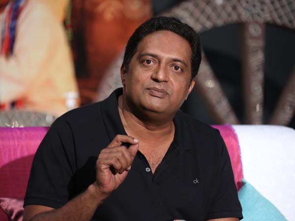 Prakash Raj finalising village health plan Prakash Raj finalising village health plan