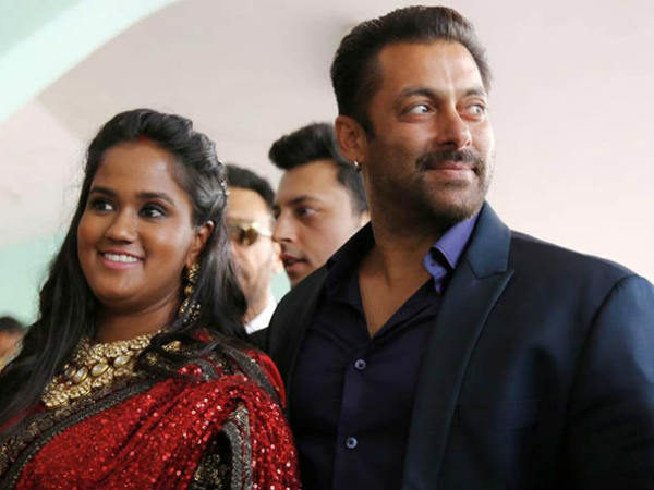 Salman Khan not engaged to Iulia Vantur, tweets sister Arpita Salman Khan not engaged to Iulia Vantur, tweets sister Arpita
