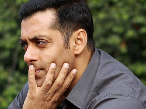 Salman Khan’s Aaj Unse Milna Hai VIDEO Song Salman Khan’s Aaj Unse Milna Hai VIDEO Song