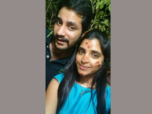 భర్తతోకలిసి..