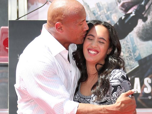 Dwayne Johnson & Girlfriend Expecting Their First Child Together! Dwayne Johnson & Girlfriend Expecting Their First Child Together!