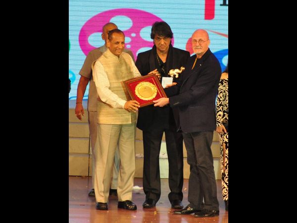 ఉత్తమ నటుడు (లైవ్ యాక్షన్ - అడల్ట్ జ్యూరీ)