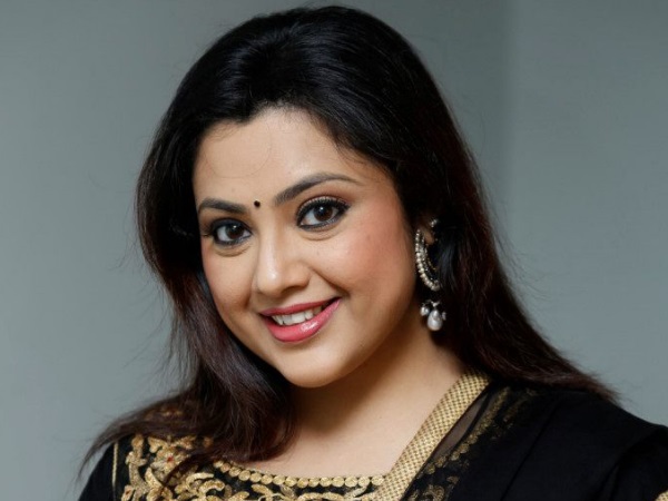Meena's daughter Nainika enters intio film world Meena's daughter Nainika enters intio film world