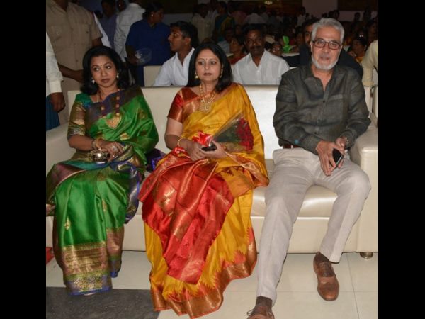 భర్తతో జయసుధ