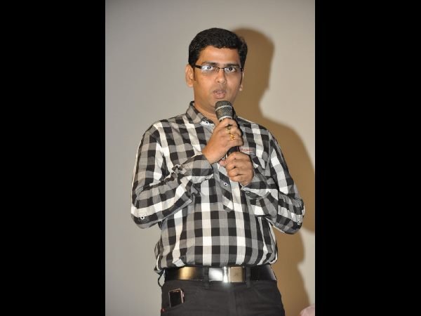 Producer Pratap and Sampoo donates for Chennai Producer Pratap and Sampoo donates for Chennai