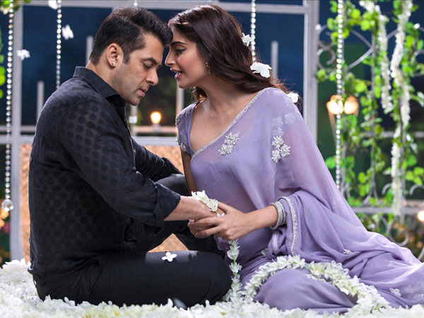 Salman Khan, Sonam Kapoor’s ‘Prem Ratan Dhan Payo’ earns Rs.400 cr Salman Khan, Sonam Kapoor’s ‘Prem Ratan Dhan Payo’ earns Rs.400 cr