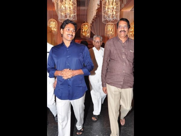 వైఎస్ జగన్
