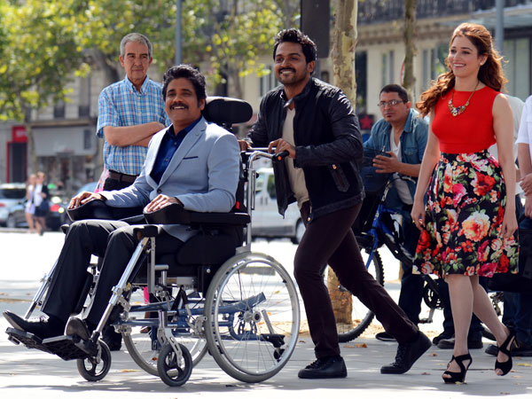 Nagarujuna's latest Oopiri postponned? Nagarujuna's latest Oopiri postponned?