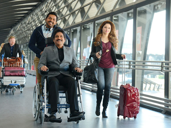 Nagarujuna's latest Oopiri postponned? Nagarujuna's latest Oopiri postponned?