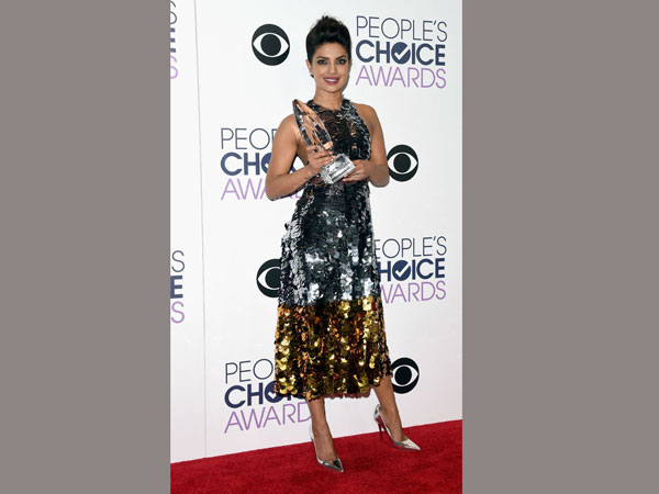 Priyanka Chopra wins People's Choice Award Priyanka Chopra wins People's Choice Award
