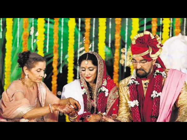 Kabir Bedi marries close friend Parveen Dusanj on 70th birthday Kabir Bedi marries close friend Parveen Dusanj on 70th birthday