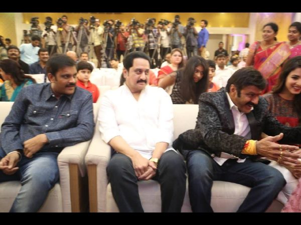 శ్రీవాస్ చెబుతూ...