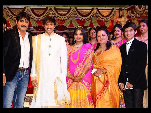శ్రీకాంత్ కు