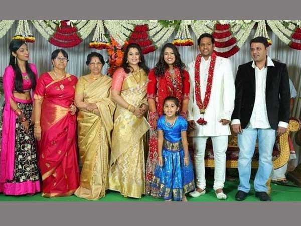 సంఘవి..తన ఫ్యామిలితో కలిసి..వివాహవేళ...