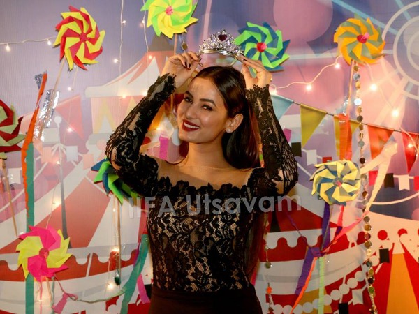 ఒకరితో నాకెంటి