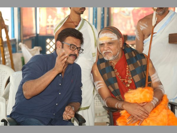 చిరంజీవితో పాటు వెంటేష్, నాగార్జున