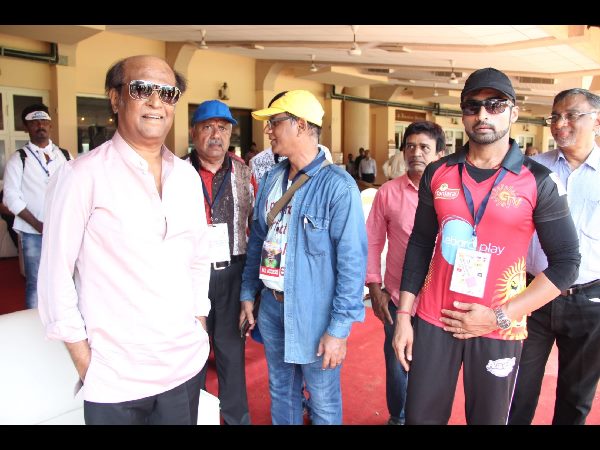 కార్యక్రమంలో...