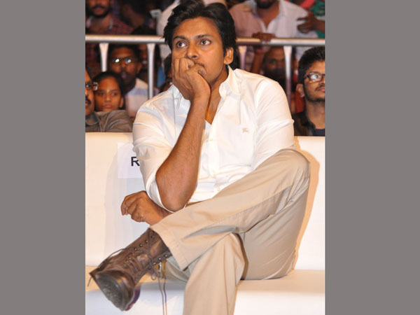 Rejected Director Goes To His Fan! Rejected Director Goes To His Fan!