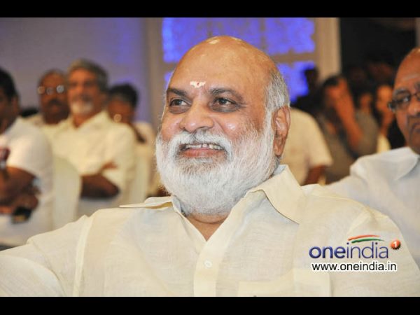 సెక్యూరిటీ గదిలో..