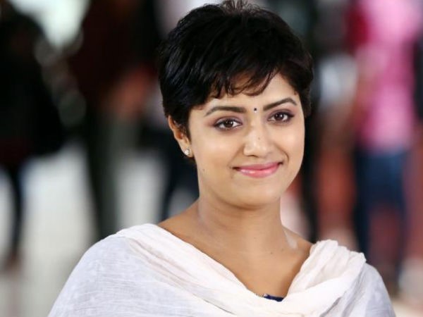 క్యాన్సర్ బారిన పడి