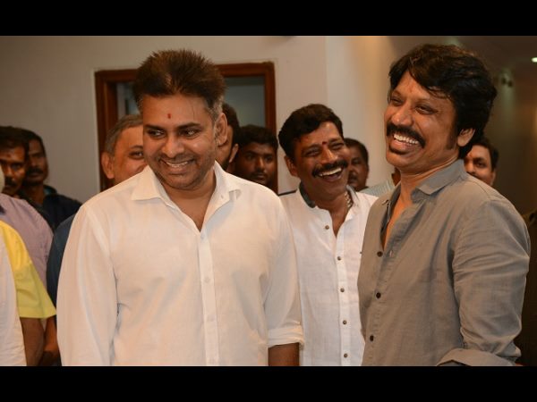 పవన్ కళ్యాణ్ తో మాట్లాడారు