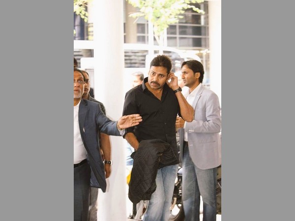 ఇక్కడ అభిమానులు