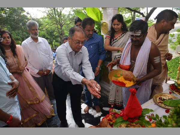 హ్యాపీ, గర్వం