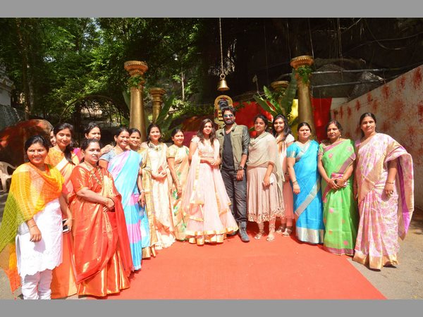 తెరవెనక