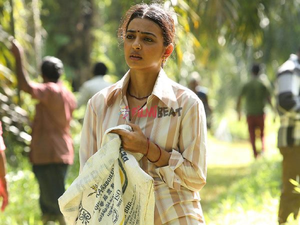 ధియోటర్స్ ఇవ్వం