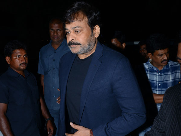 భారీ ఫ్యాన్ ఫాలోయింగ్