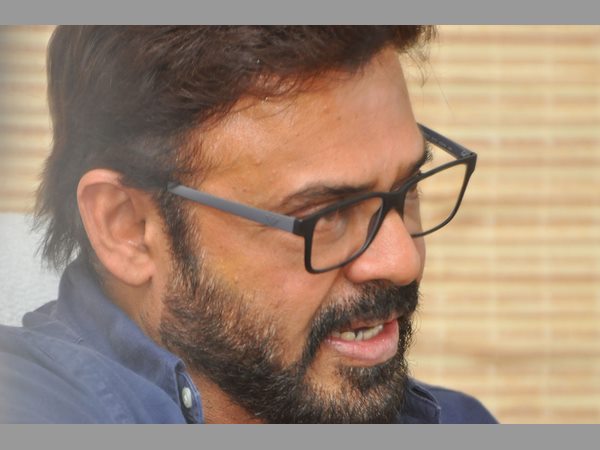 ద్యావుడా..!మళ్ళీ అదేదారిలోకా..!? వెంకటేష్ కొత్తసినిమా పేరేంటీ ఇలా ఉంది